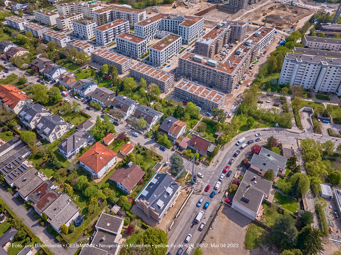 04.05.2023 - Luftbilder vom Alexisqaurtier und Pandion Verde in Neuperlach